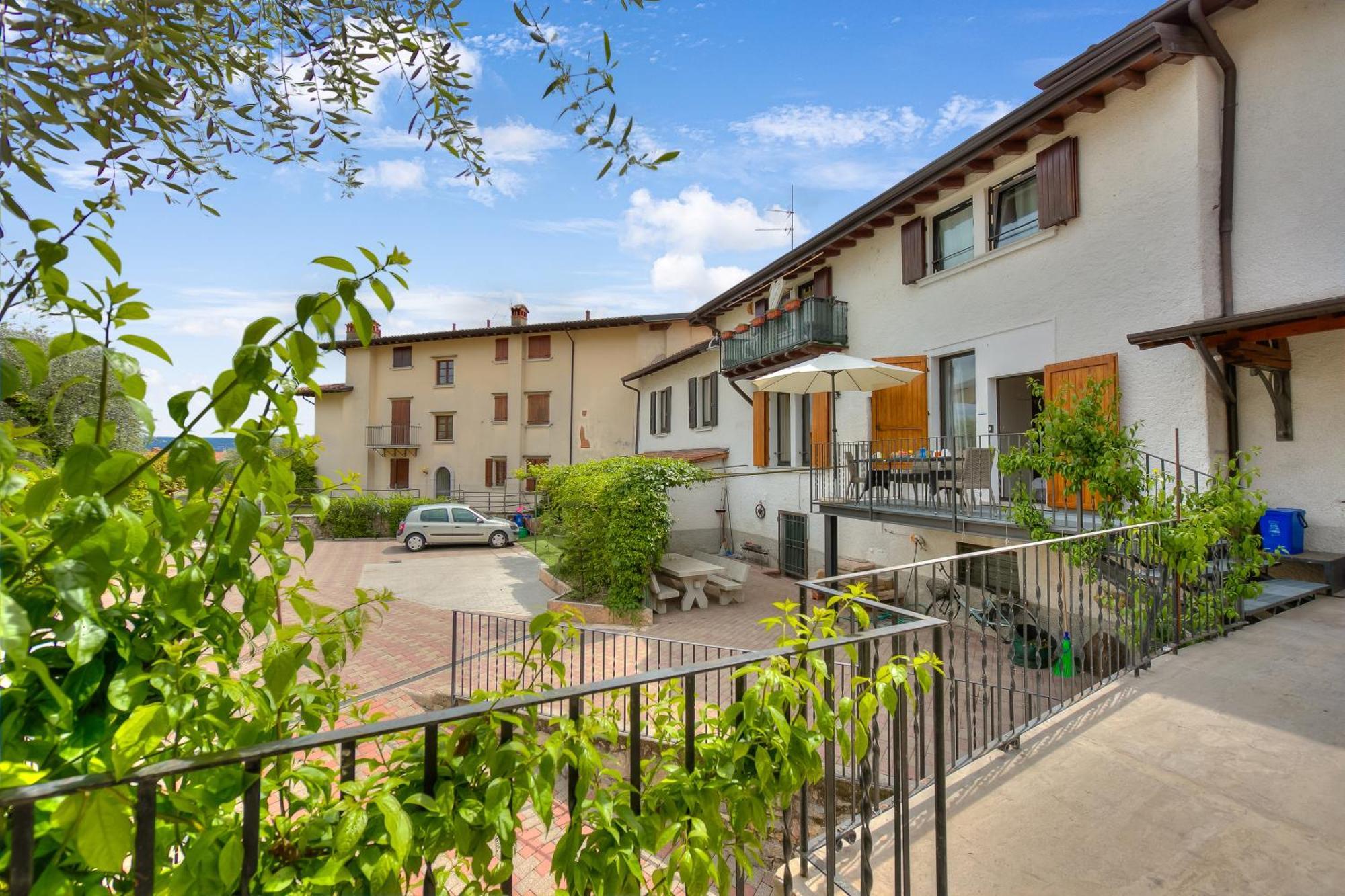 Al Peveri - Private Parking & Near Lake - Happy Rentals トスコラーノ・マデルノ エクステリア 写真